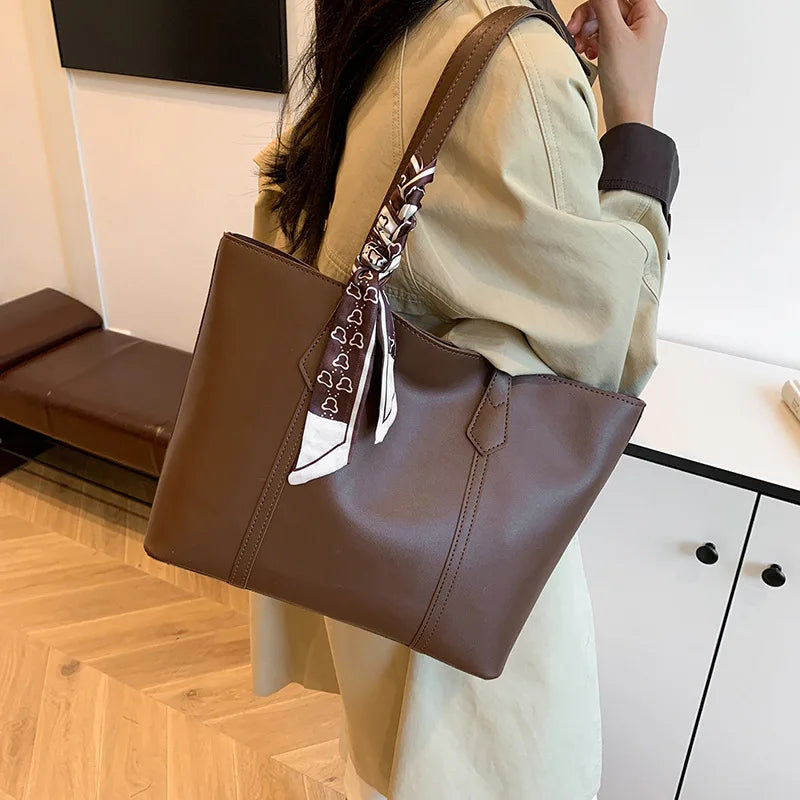Contour — Contrast-Trim Shoulder Tote
