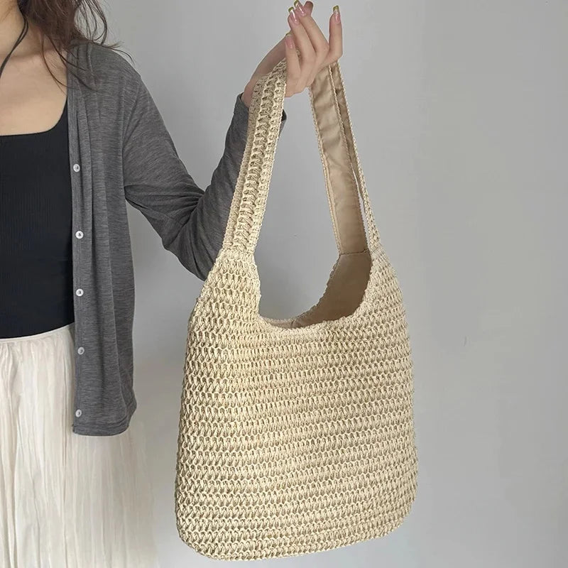 Summer Loop — Woven Rattan Shoulder Bag