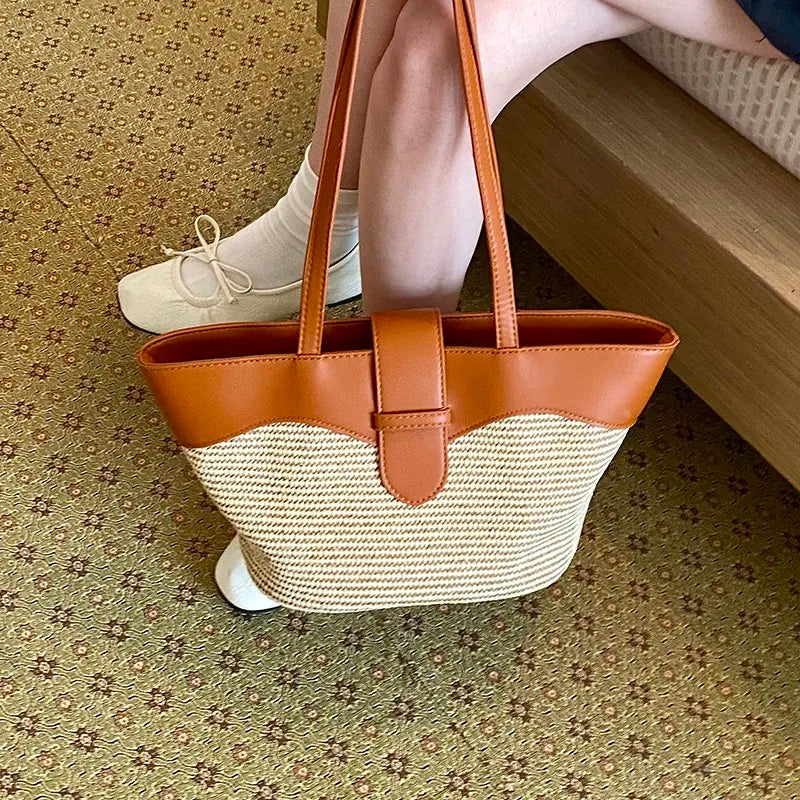 Winged Raffia — Convertible Raffia Tote