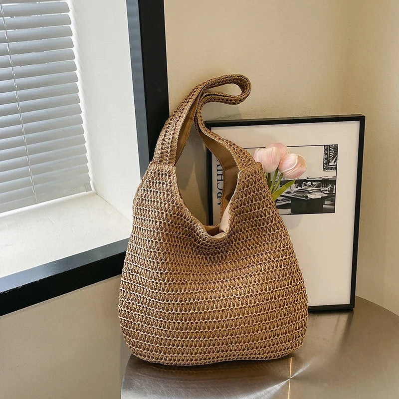 Summer Loop — Woven Rattan Shoulder Bag
