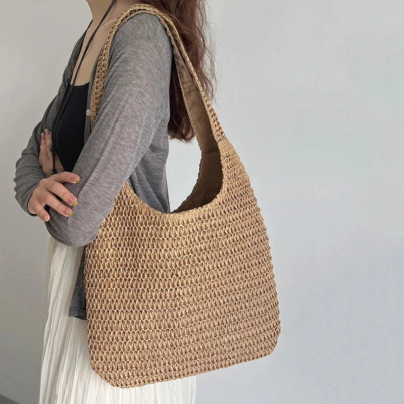 Summer Loop — Woven Rattan Shoulder Bag