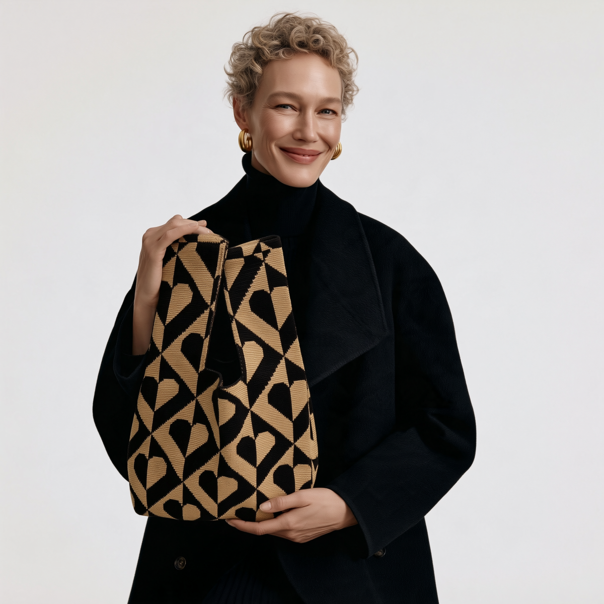 Knotwork — Sculptural Knit Bucket Bag